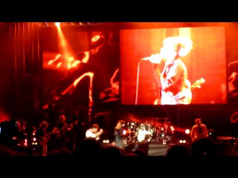 Gibonni - Anđeo u tebi & Slavim ove dane što si tu (Live); Križanke 3.6.2010