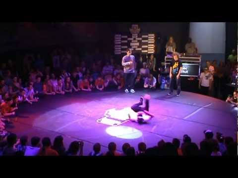 Redbull BC One Baltic Cypher 2012 Judges Showcase (Roxrite, Kleju, Bootuz)