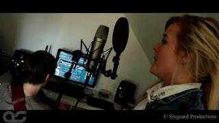 Svenstrup & Vendelboe - Glemmer dig aldrig (Stine Woller Cover) (Musik Video)