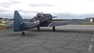 preview picture of video 'North American AT-6 Texan Start Up - Commemorative Air Force - Dixie Wing - KPDK'