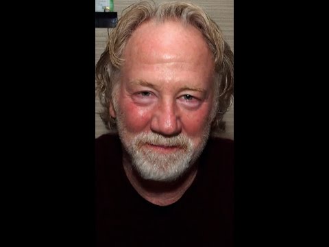 Child sex abuse charges against Timothy Busfield dismissed