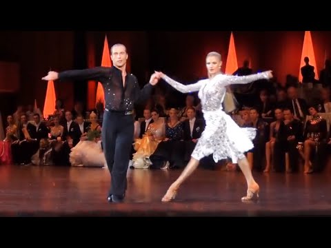 WDC World Series Latin - Honour Dance Rumba - Riccardo Cocchi & Yulia Zagoruychenko