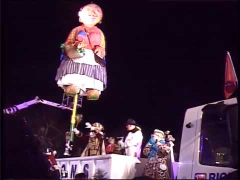 Mooswief 12:00 oor  en daan is 't weer veurbij tot volgend jaor