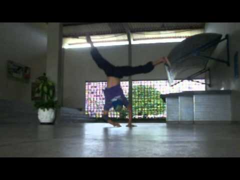B.boy Jonas Powermoves 2011 -