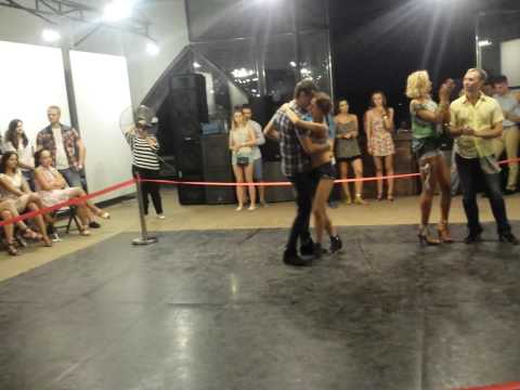 Кизомба батл 01082015 артпричал Киев (music: DJ Barata Feat. Rahiz - Danca Roca)