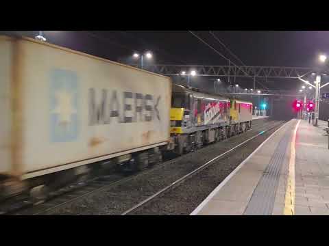 4M58 1540 London Gateway to Trafford Park - 90045 and 90039 pass through Stafford P5 