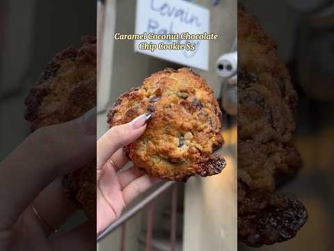 Trying the Viral Levain Cookies in NYC