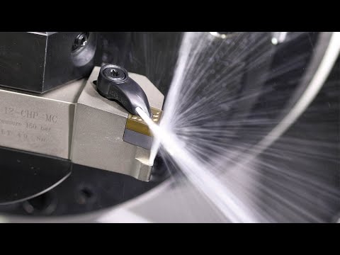 TungTurnJet - High Performance Coolant-Through Tooling with Double Clamping