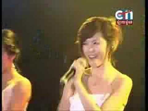 Baby Vox RE.V Concert - live in cambodia part 3/4
