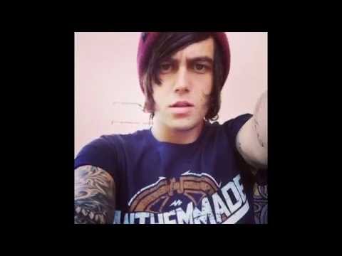 Kellin Quinn (SWS) Vic Fuentes (PTV)