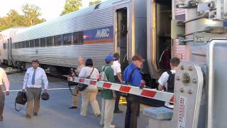 preview picture of video 'MARC Train at Gaithersburg Station'