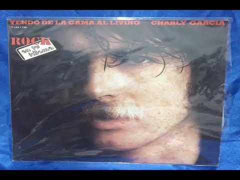 Charly Garcia • Yendo de la Cama al Living