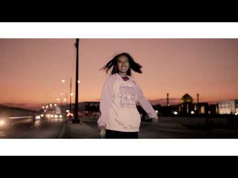 FINJAH - Reste Pres De Moi - (Clip officiel 2022)