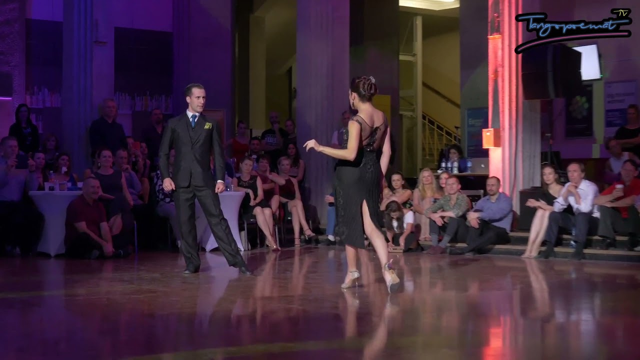Vanesa Villalba & Facundo Pinero | Kiky Adam Dance Fashion