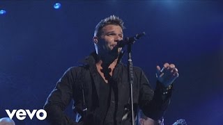 Ricky Martin - It's Alright (Live Black & White Tour)