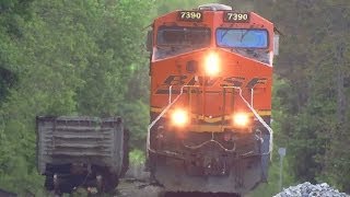 preview picture of video 'BNSF Sandwiching NS In Shenandoah Junction, WV'