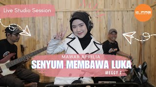 Download lagu SENYUM MEMBAWA LUKA - NEW L PAS ft. MAWAR APRILIA (Studio Session) mp3