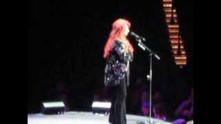 Wynonna - Is It Over Yet / Mandalay Bay in Las Vegas (Dec 18, 2010)