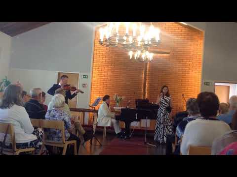 Niin kaunis on maa Elina Vettenranta, Jouni Somero ja Karri Perälä