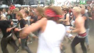 preview picture of video 'Lamb Of God - Circle pit during Redneck Sonisphere Hultsfred'