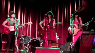 Norah Jones, Sasha Dobson & Catherine Popper- Jesus, Etc.