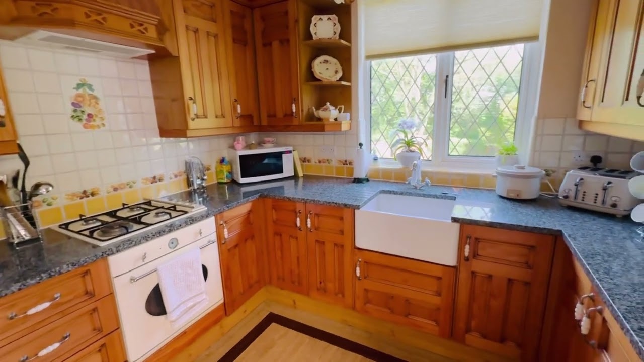 5F2678C8 7D88 4C41 836E 7F4C656751E9 1