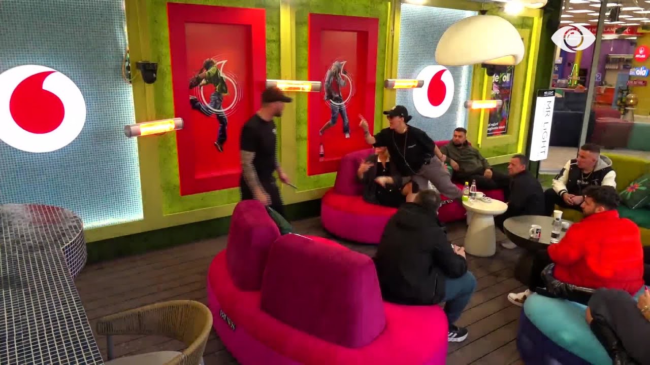 “Vajzat e mija janë të gjitha gango”/ Romeo debaton me banorët për bllokimin e tualetit