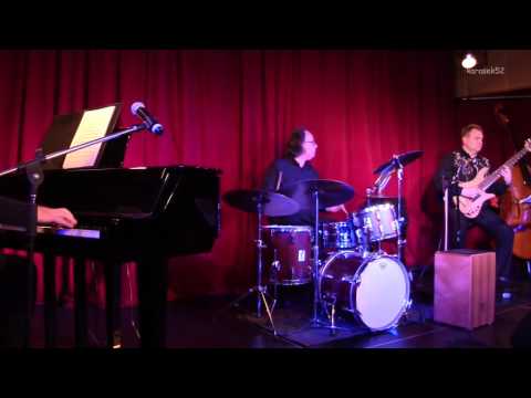 "Prześliczna wiolonczelistka" (A.Zieliński) - Wojciech Gogolewski Trio