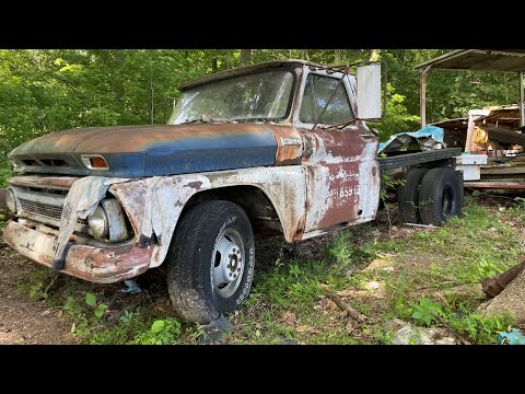 Will it run? Sitting in the woods for years. A 65 Chevy C30!!!