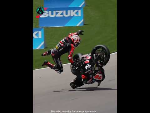 😱Bike Crash‼️Why Do Riders Run? #shorts #bike #superbike #ttf