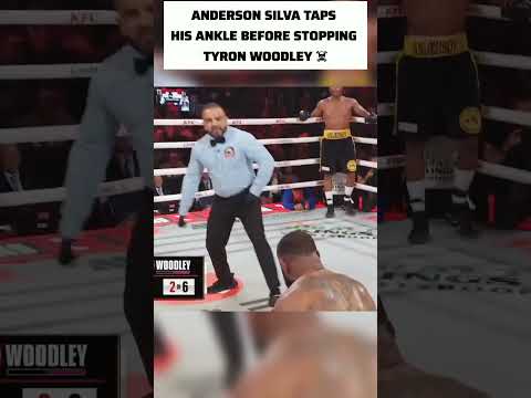 ANDERSON SILVA TAPS HIS ANKLE BEFORE STOPPING TYRON WOODLEY ☠️ #boxing