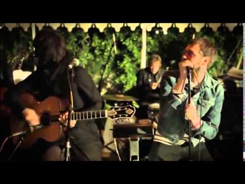 Kasabian - LSF (Acoustic)