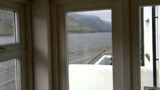 preview picture of video 'Westons Wales,Tal-y-Llyn Lake an MG and Tynycornel Hotel.'