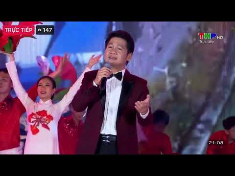 Thể hiện bởi Việt Hoàn