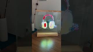 Designový holografický projektor Holobox – dřevo & sklo