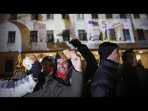 Болгария переходит на евро после 18 лет ожидания. Рады этому не все