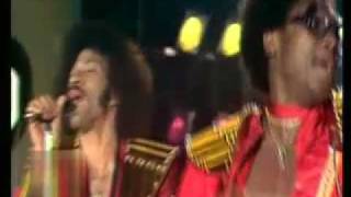 Commodores - Too hot ta trot 1977