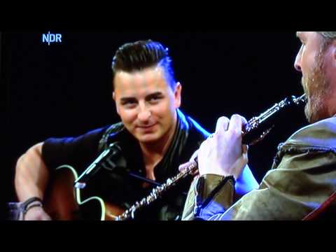 Andreas Gabalier und Paddy Kelly " I'm sailing"