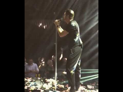 Μια νύχτα ζόρικη Νίκος οικονομόπουλος live κέντρο Αθηνών