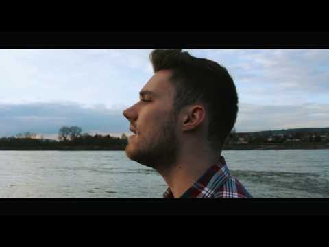 Rihanna - Umbrella (Julian Huisel Cover)