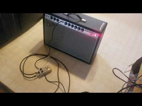 Felix tries the proanalog devices strident VTB.  Fender 68 deluxe custom redline