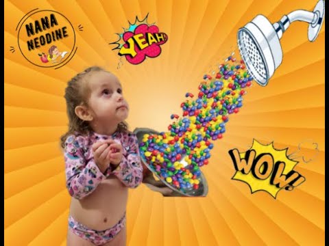 Chuveiro Mágico de M&M com a Naná