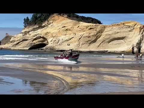 Pacific City: tide pools, climb the dune, dory boats, whale watching