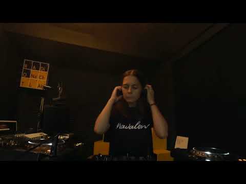 Navalon Radio with Nicky Elisabeth