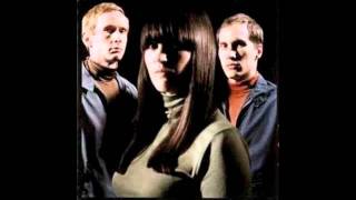 Broadcast - Papercuts/Lights Out (Black Session-Paris-2000)