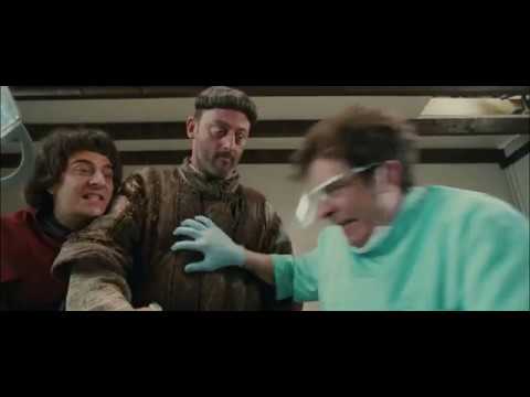 Les visiteurs 2 (Les couloirs du temps) - (On coupe la main de Ginette) - Extrait 9 - 4K - (1998)