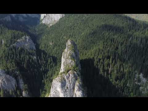 Kiderül hogy az Oltár-kő egy vonulat és mellette is van egy másik szoros északra