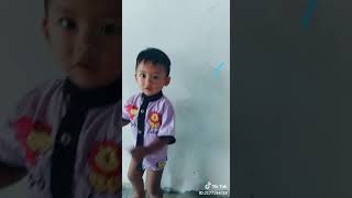 Download lagu Video lucu goyang dua jari si kemal mp3 Download lagu Video lucu goyang dua jari si kemal mp3