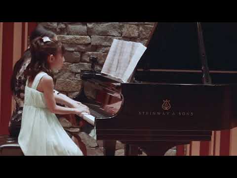 7 years Lufei plays Russian Waltz by Catherine Rollin