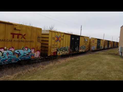 UP 1140 south, long hood forward, past Bethesda in Watertown - 022317